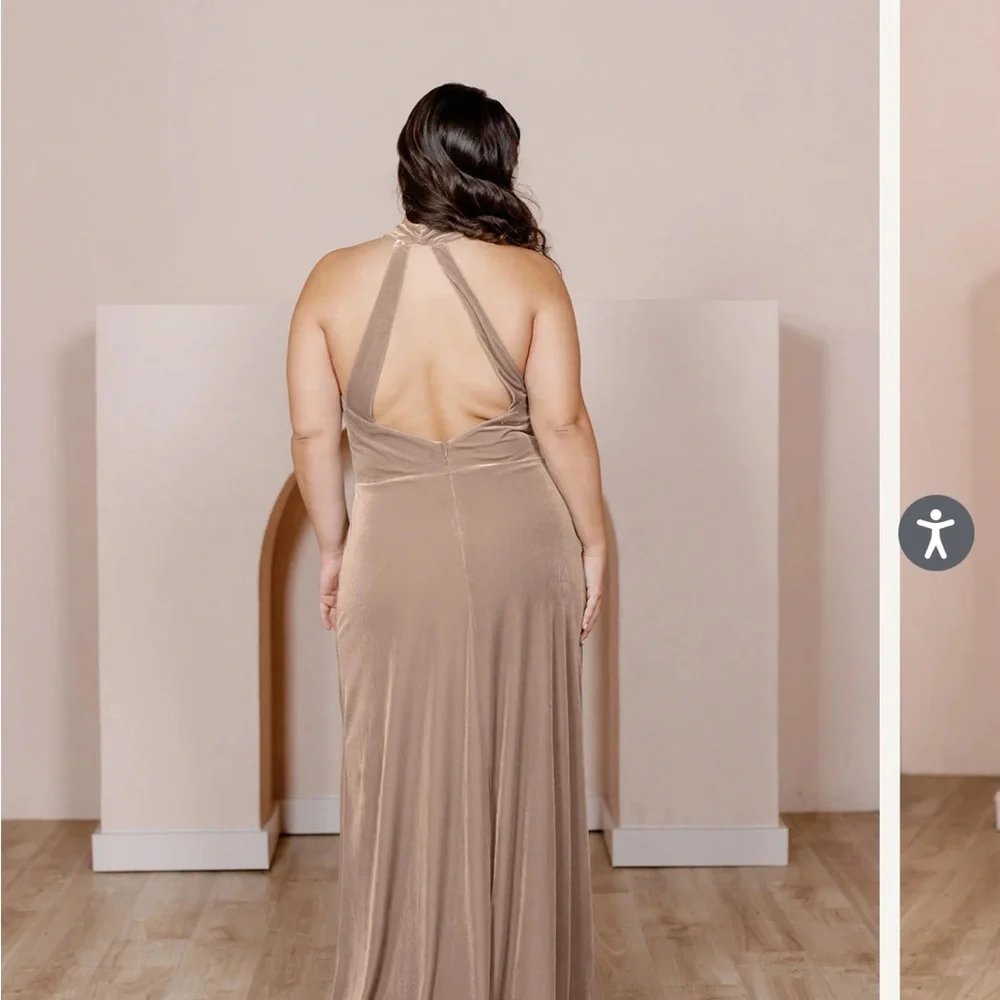 Revelry Tori Dress in Champagne size 8 - Picture 3 of 5